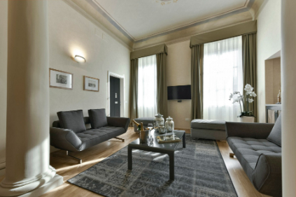 w1900xh1900-Scudo-Florence-Luxurious-Villa-_(9) (1)